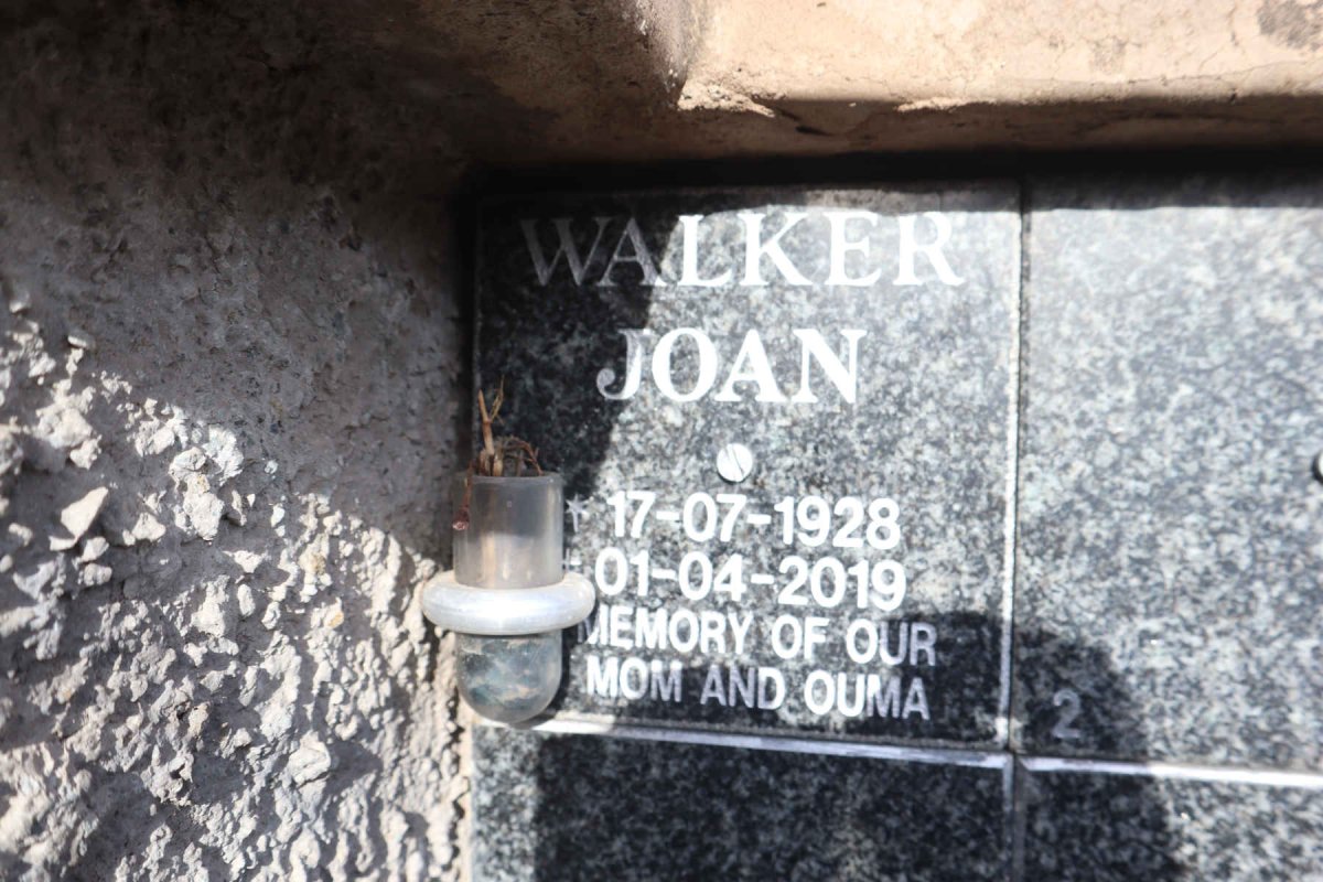 WALKER Joan 1928-2019
