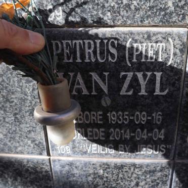 ZYL Petrus, van 1935-2014