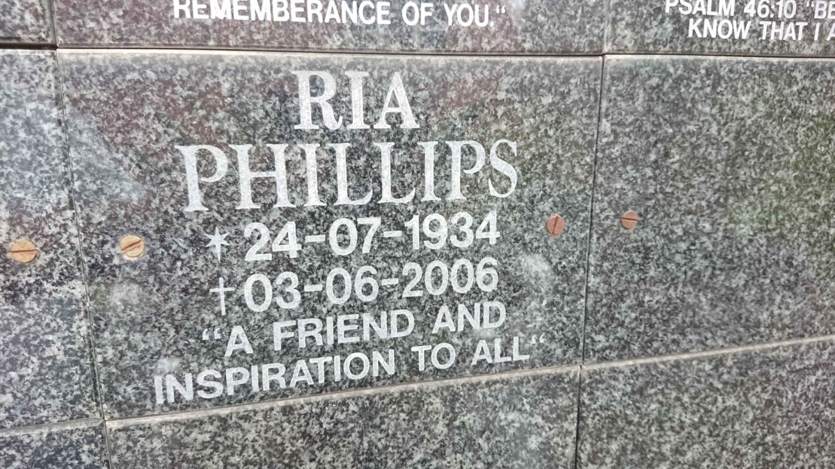 PHILLIPS Ria 1934-2006