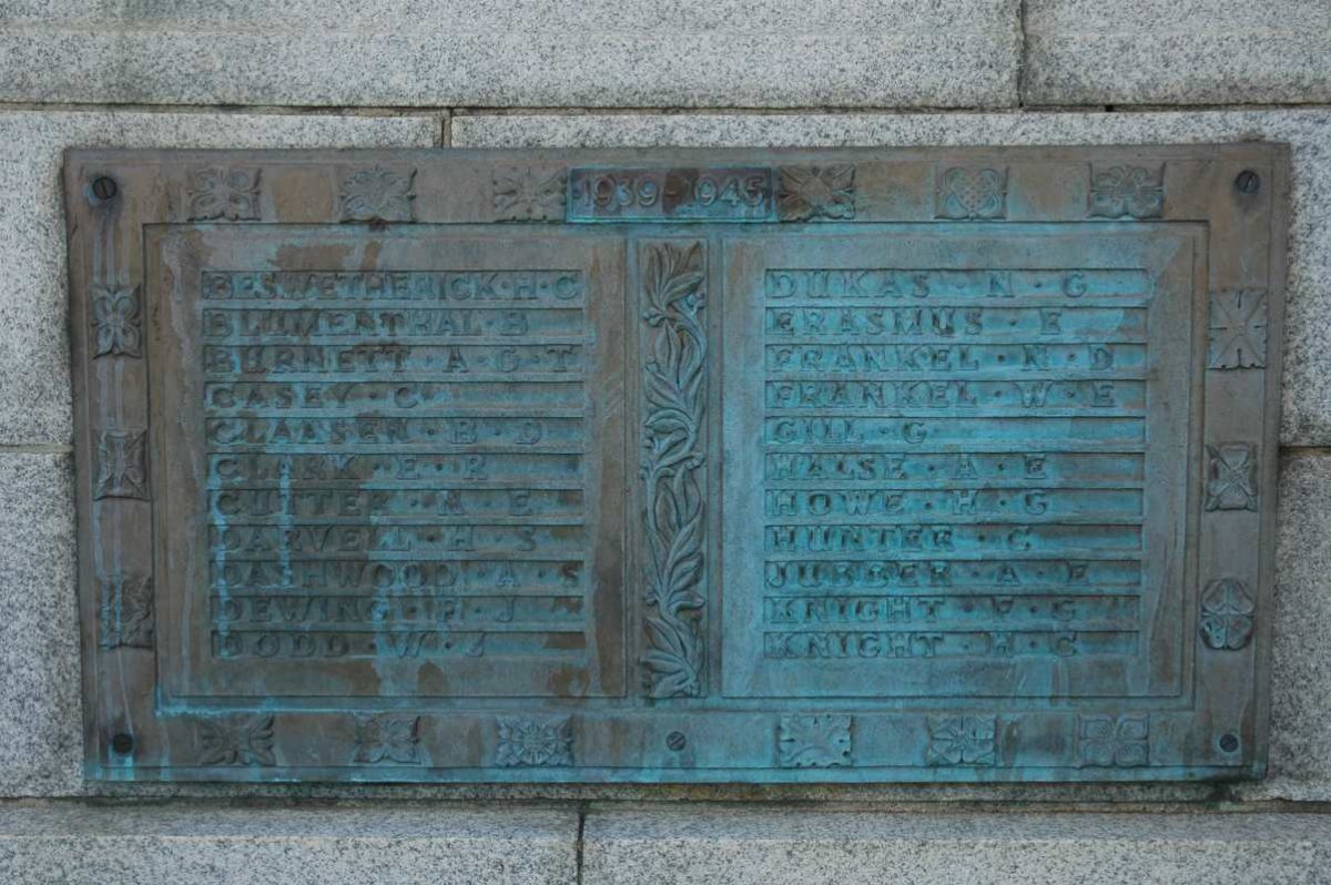 04. Queenstown Memorial 1939-1945