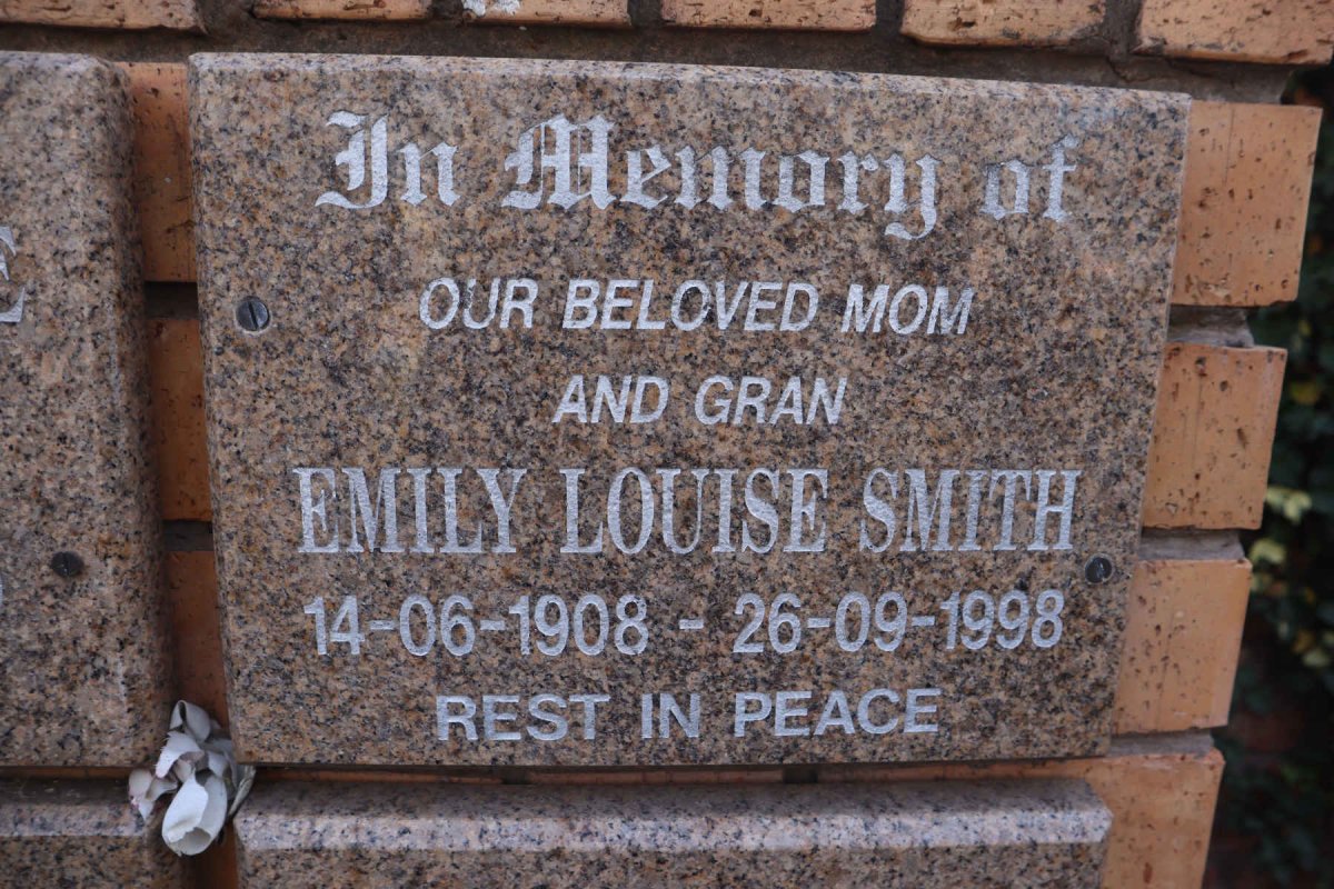 SMITH Emily Louise 1908-1998