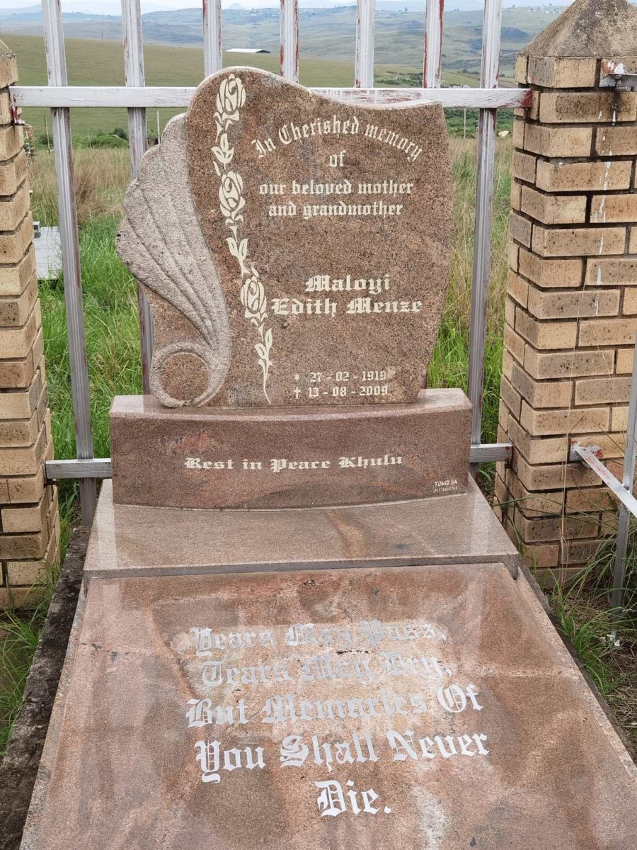 MENZE Maloyi Edith 1919-2009
