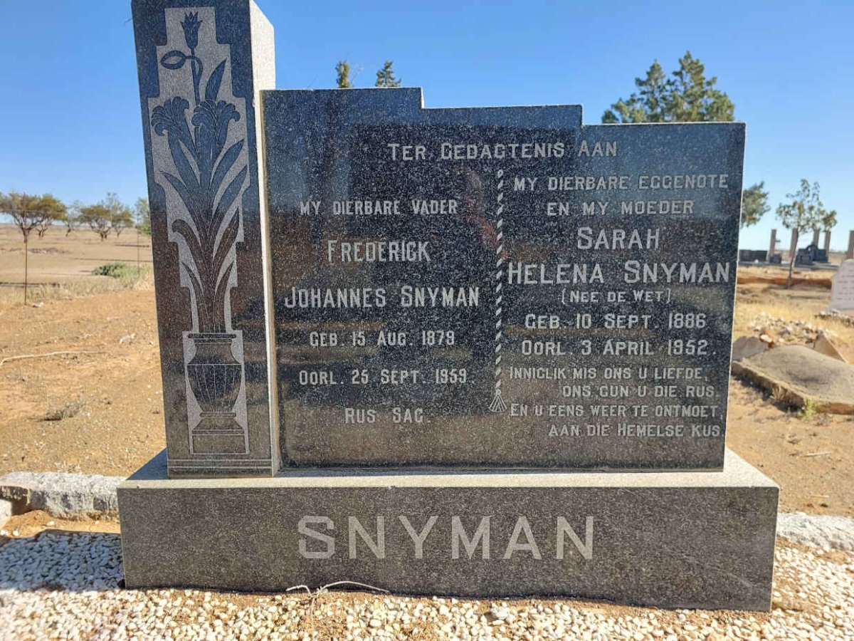 SNYMAN Frederick Johannes 1879-1959 &amp; Sarah Helena DE WET 1886-1952