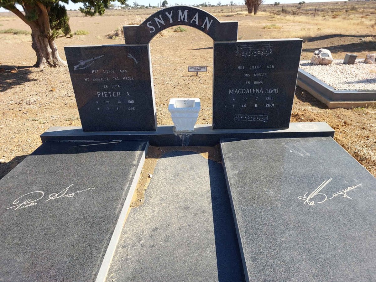SNYMAN Pieter A. 1919-1982 &amp; Magdalena 1926-2001