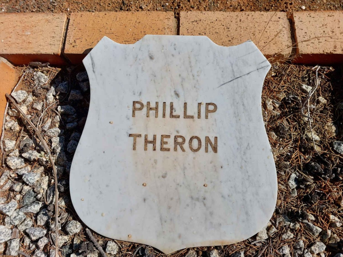 THERON Phillip