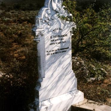 Eastern Cape, STEYTLERVILLE district, Klipgat 189, farm cemetery