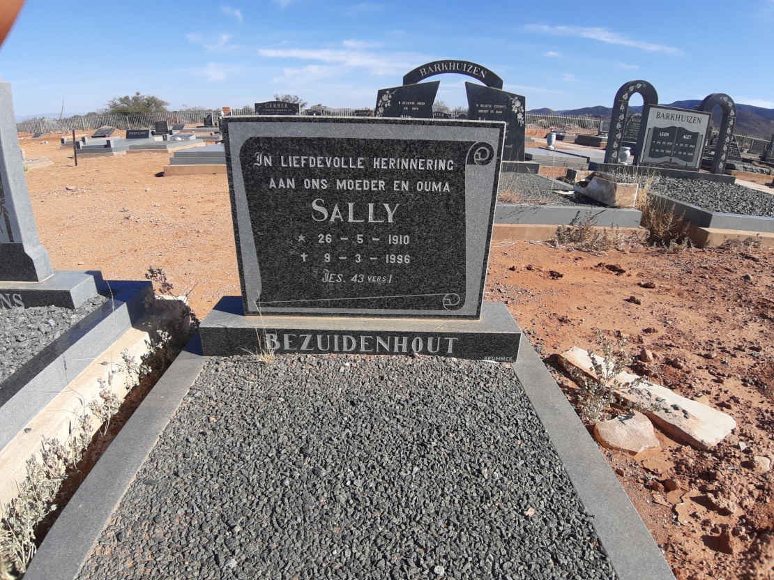 BEZUIDENHOUT Sally 1910-1996