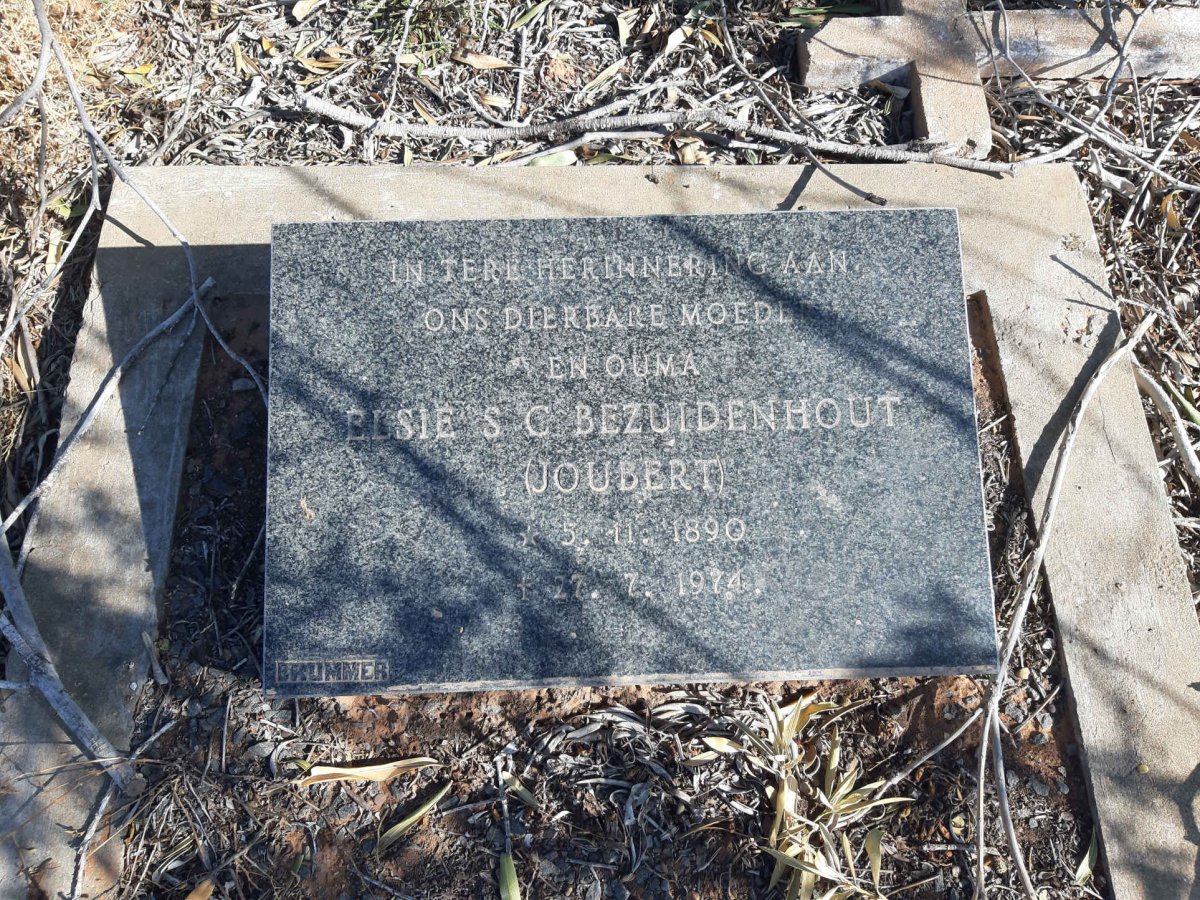 BEZUIDENHOUT Elsie S.C. nee JOUBERT 1890-1974