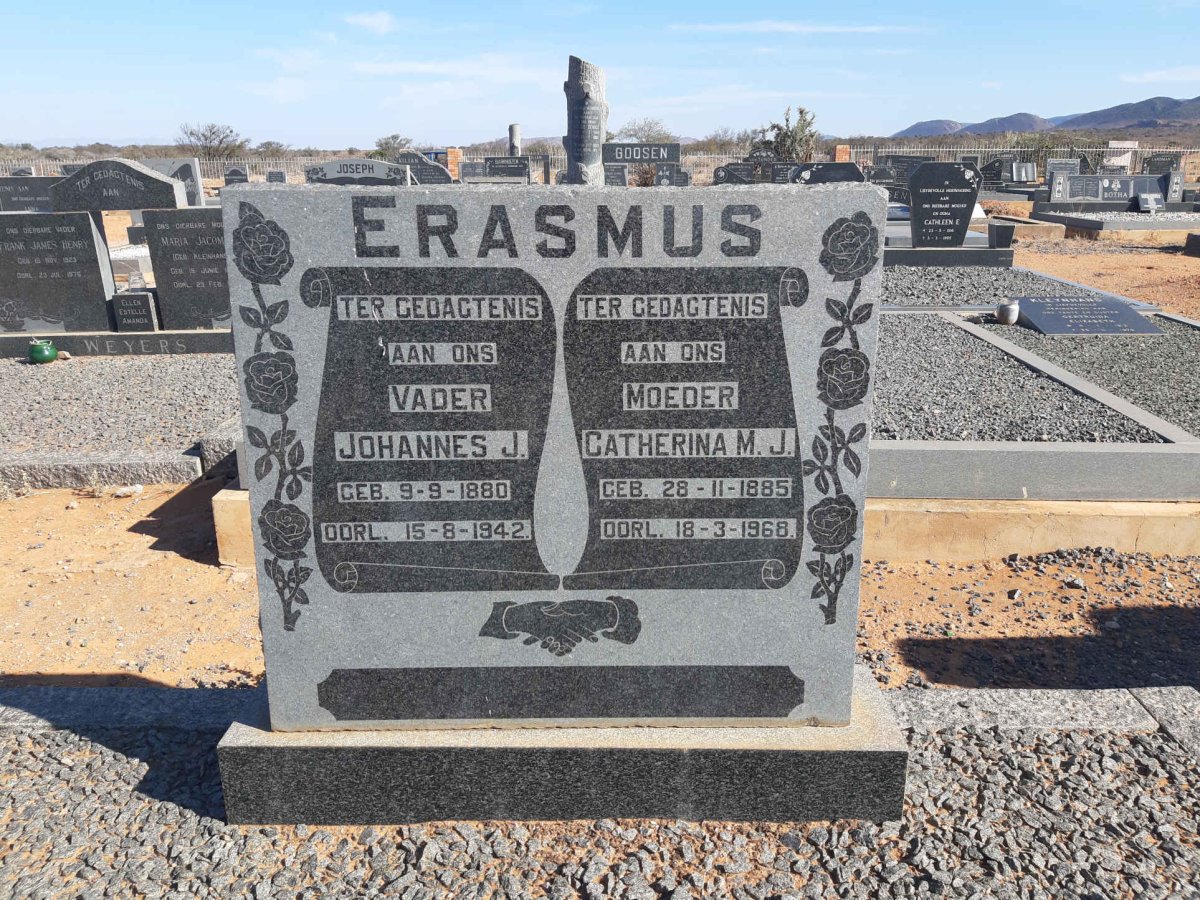 ERASMUS Johannes J. 1880-1942 &amp; Catherina M.J. 1885-1968