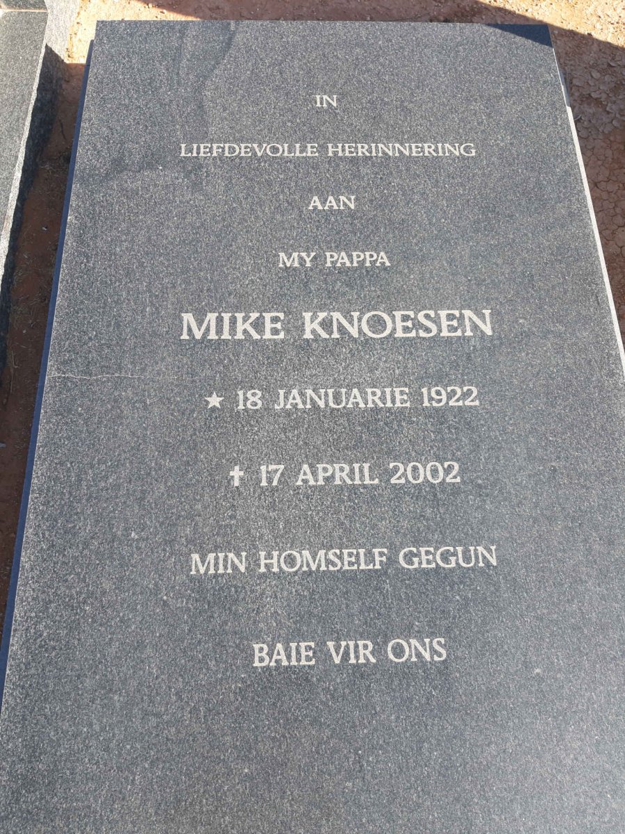 KNOESEN Mike 1922-2002