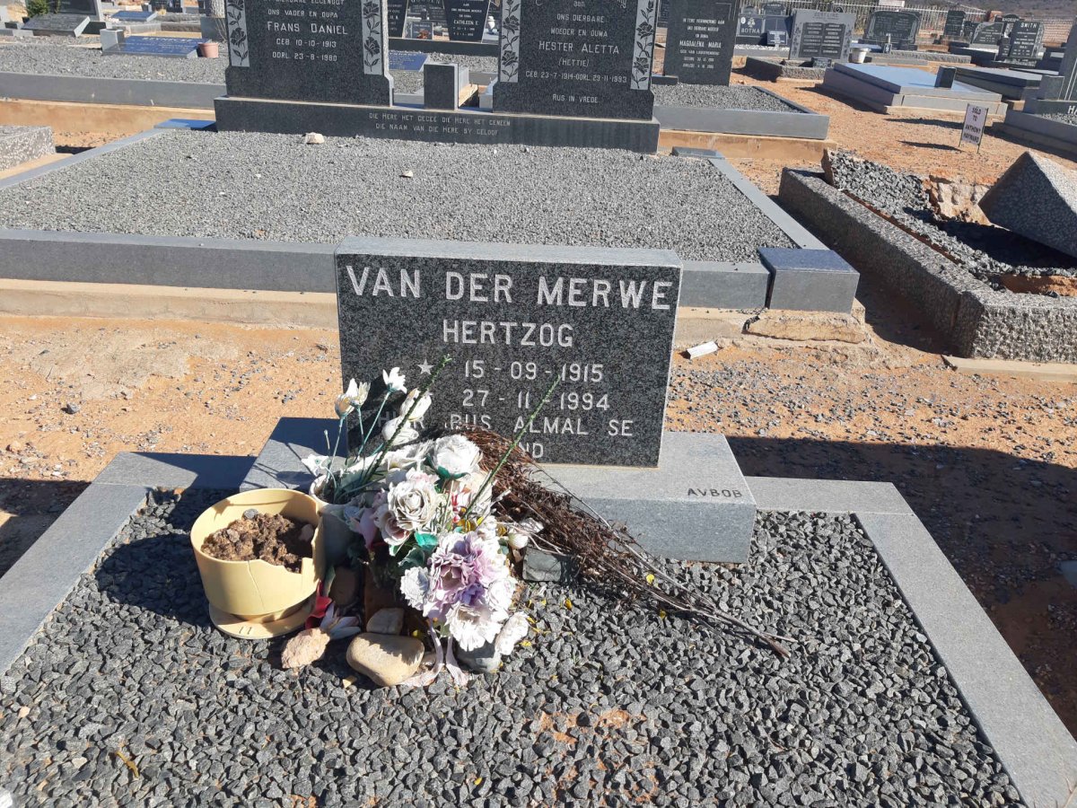 MERWE Hertzog, van der 1915-1994