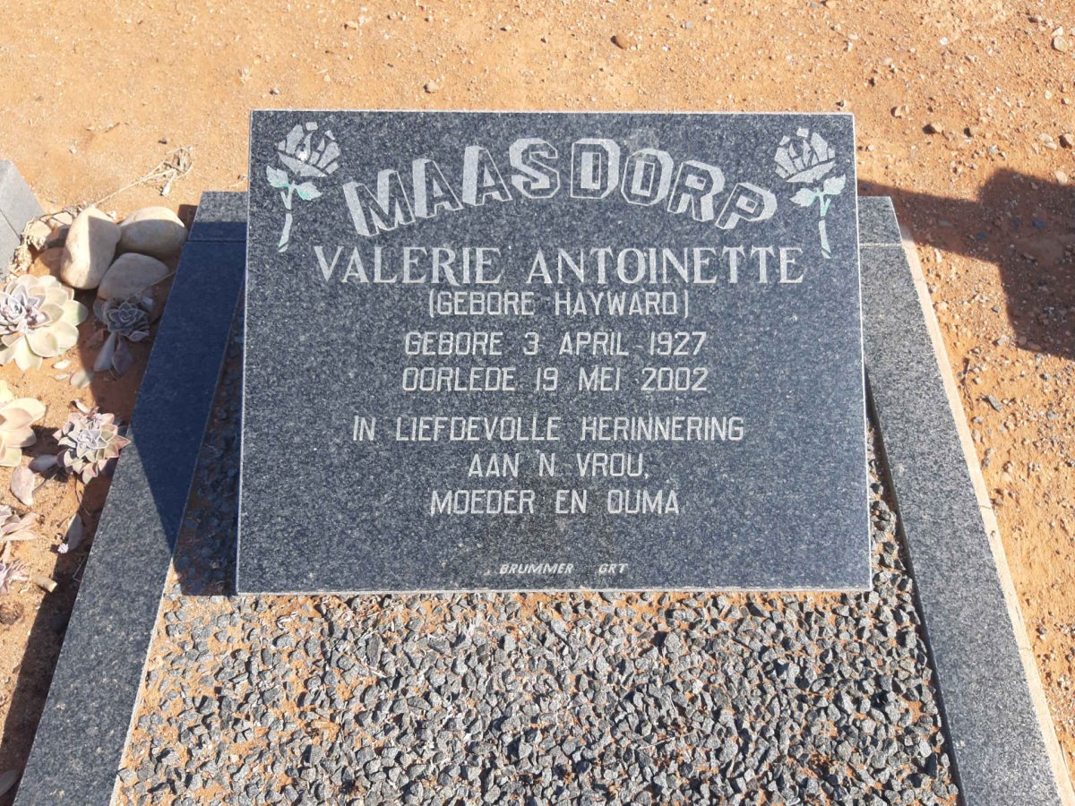 MAASDORP Valerie Antoinette nee HAYWARD 1927-2002