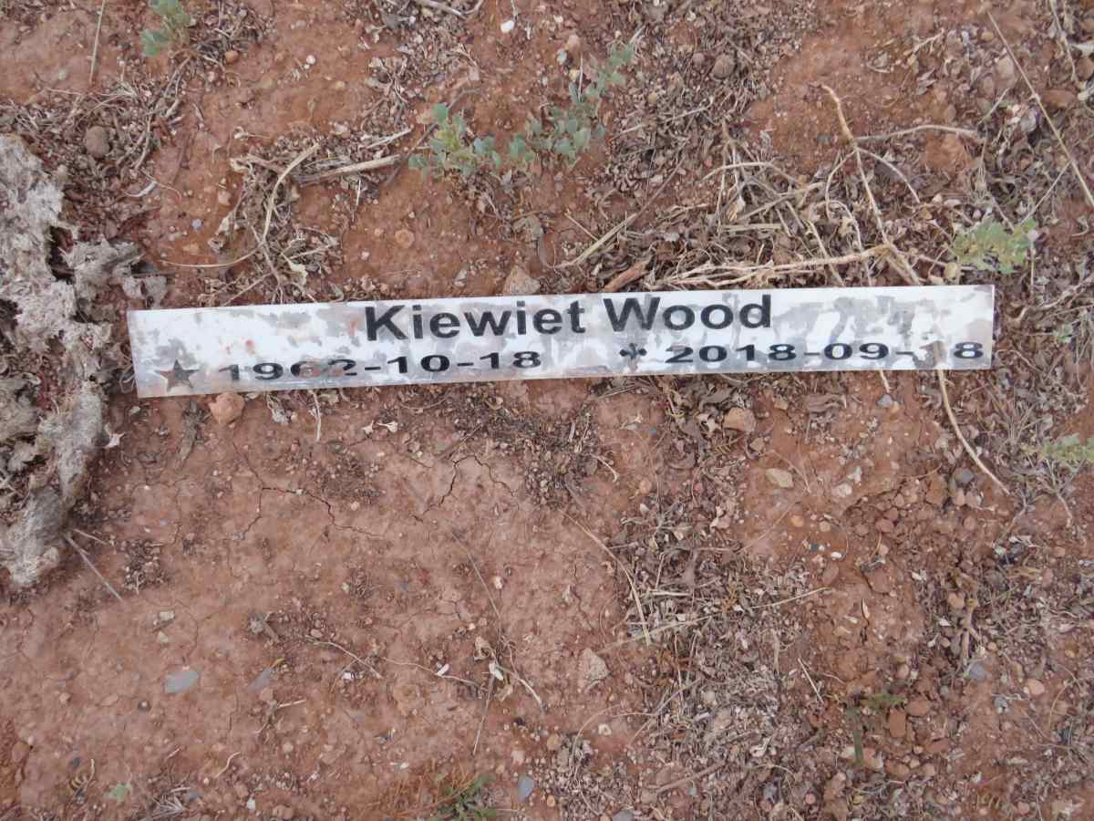 WOOD Kiewiet 1962-2018