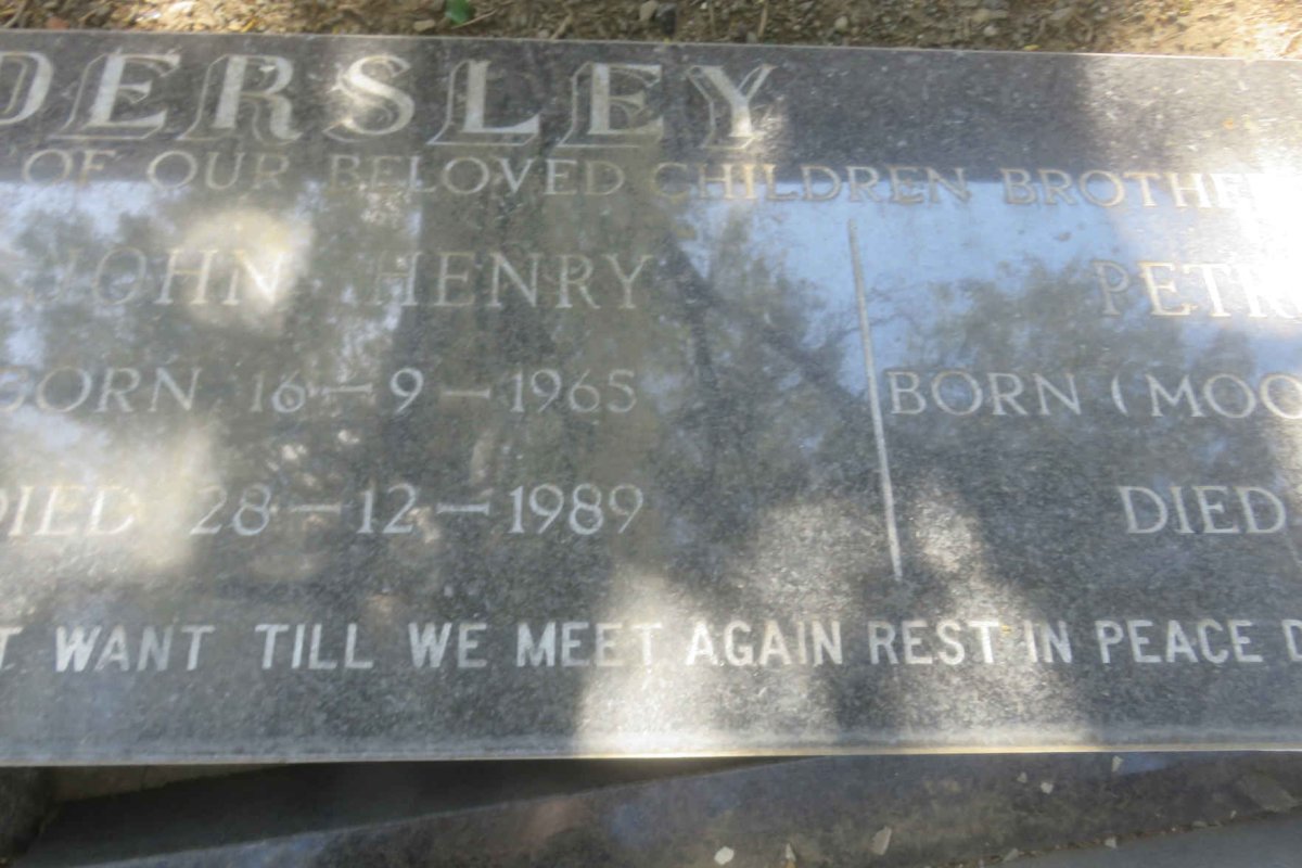 DERSLEY John Henry 1965-1989 &amp; Petronella MOOLMAN 19?5-1989 :: DERSLEY Lauren 1977-1989