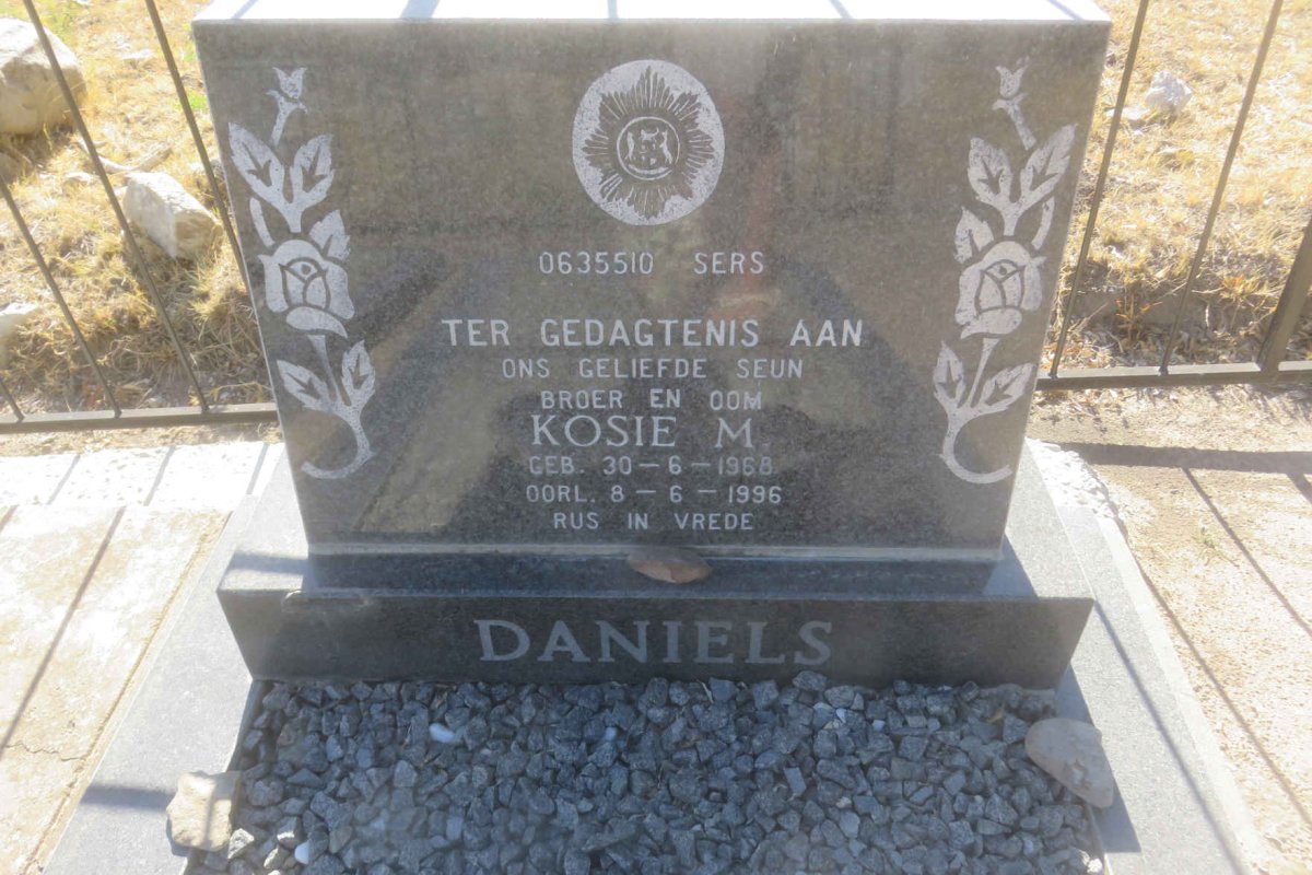 DANIELS Kosie M. 1968-1996