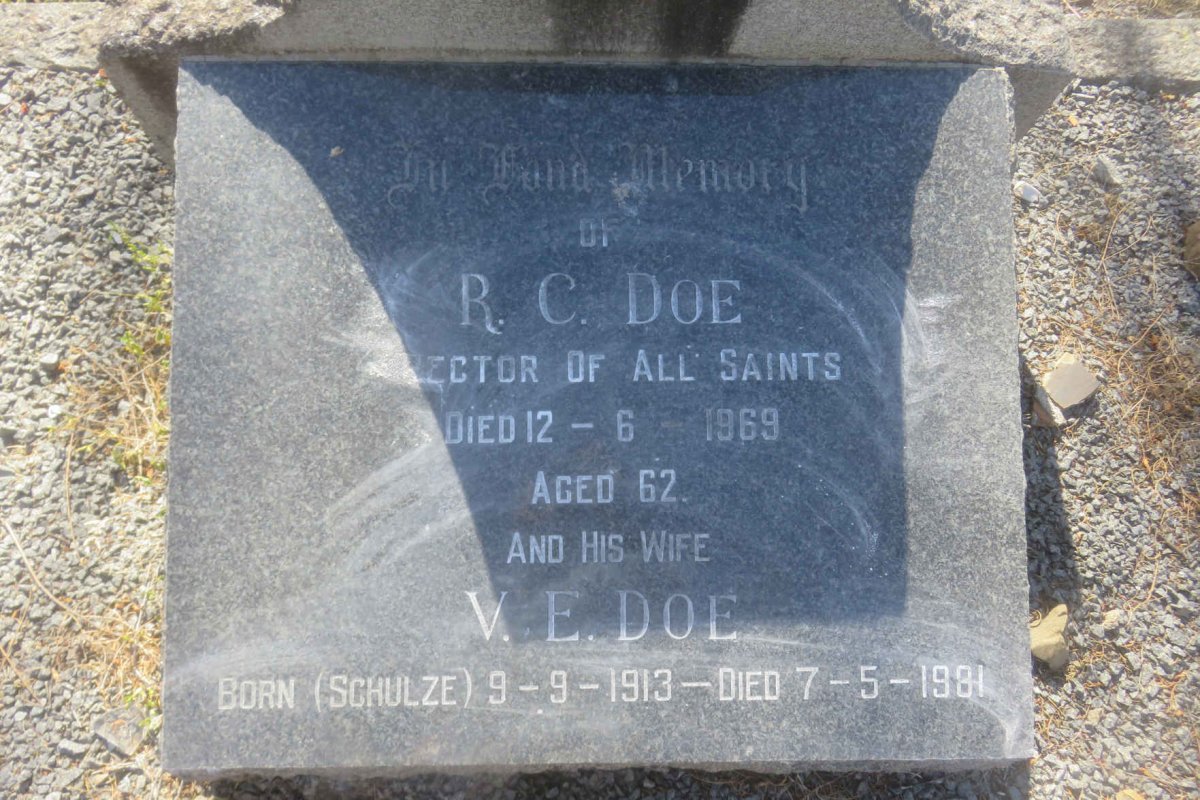 DOE R.C. -1969 &amp; V.E. SCHULZE 1913-1981