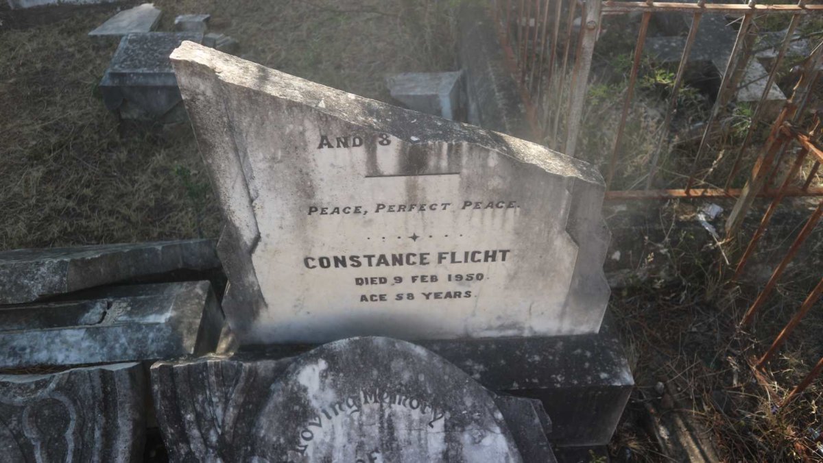 FLIGHT Harriet -1933 :: FLIGHT Constance -1950