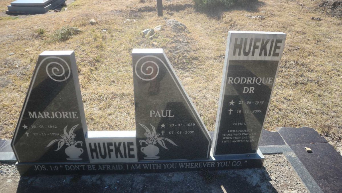 HUFKIE Paul 1939-2002 &amp; Marjorie 1942-1999 :: HUFKIE Rodrique 1978-2005