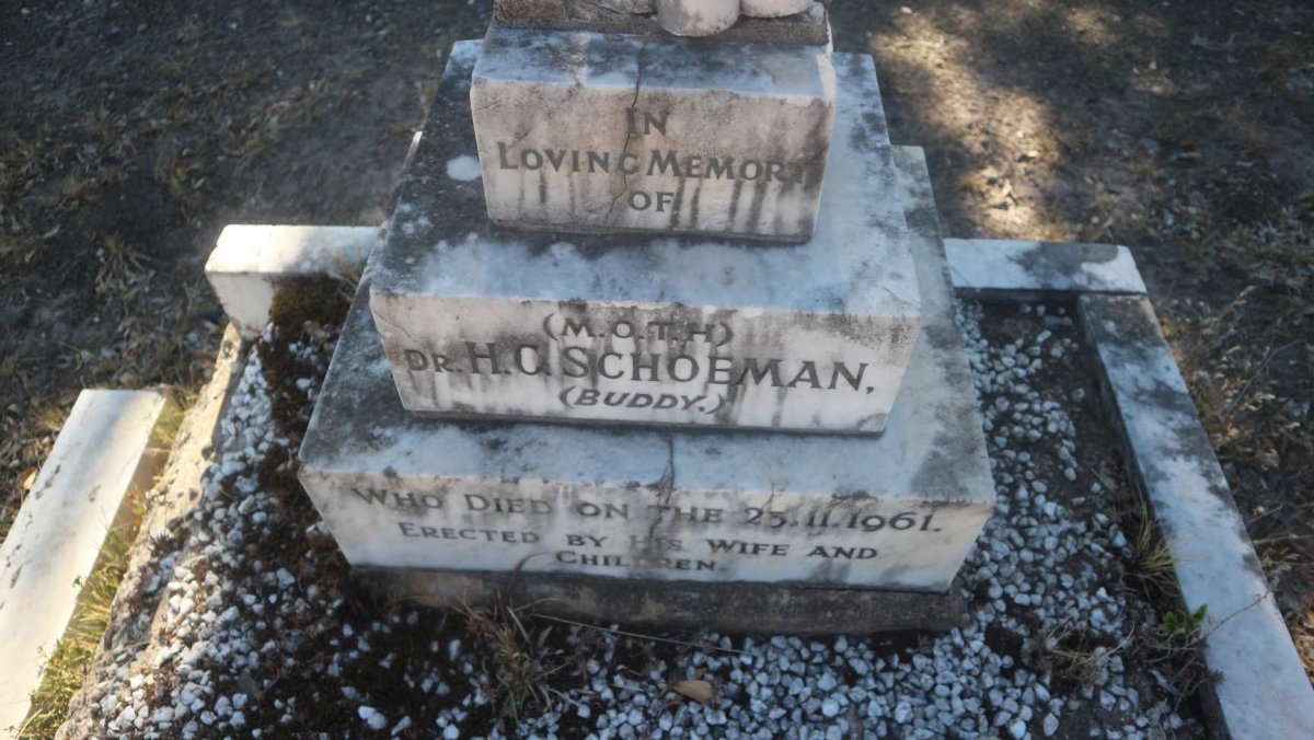 SCHOEMAN H.C. -1961