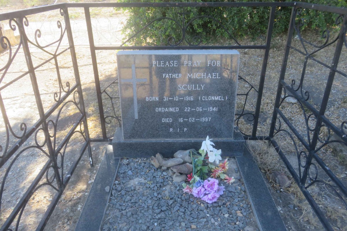 SCULLY Michael 1916-1997