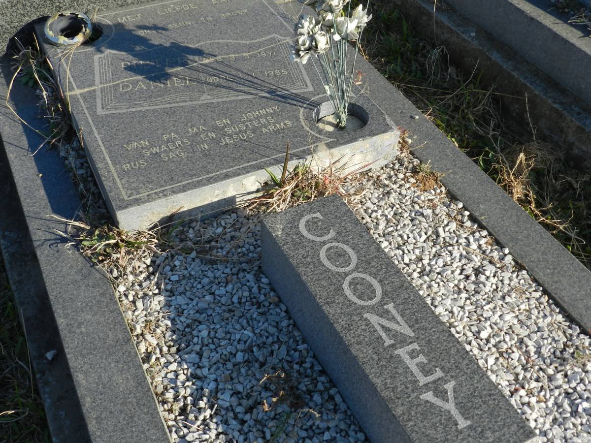 COONEY Pieter Daniel 1971-1985