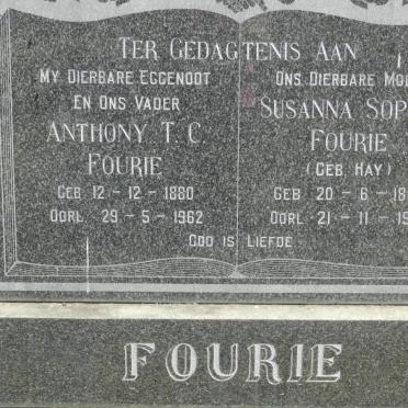 FOURIE Anthony T.C. 1880-1962 &amp; Susanna Sophia HAY 1890-1967