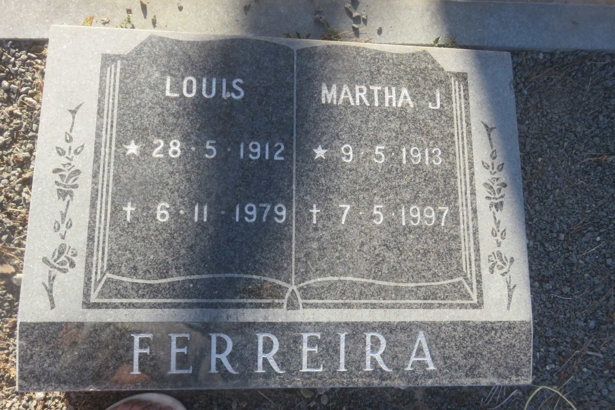 FERREIRA Louis 1912-1979 &amp; Martha J. 1913-1997