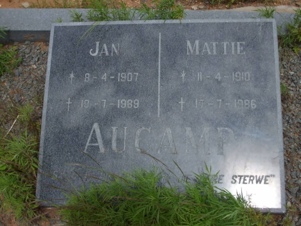 AUCAMP Jan 1907-1989 &amp; Mattie 1910-1986