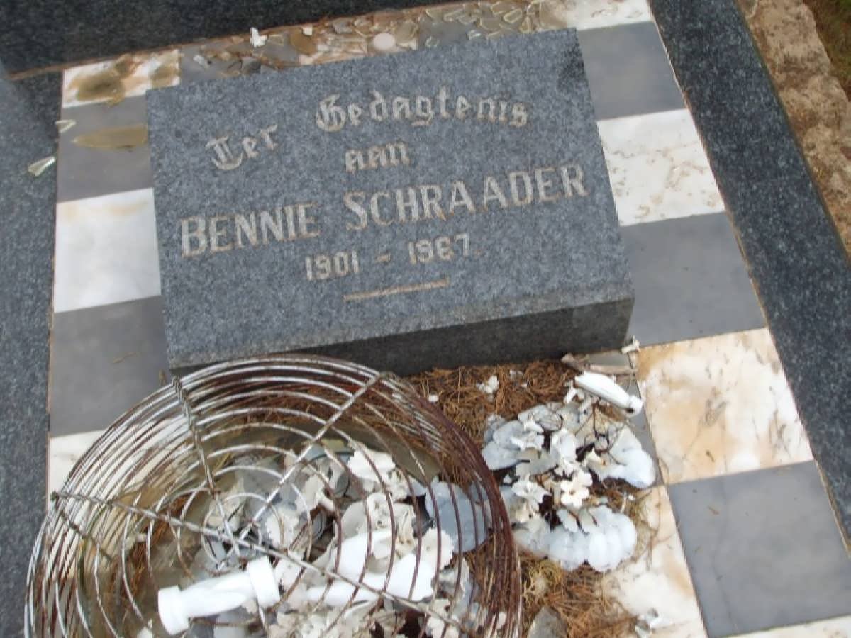 SCHRAADER Bennie 1901-1967
