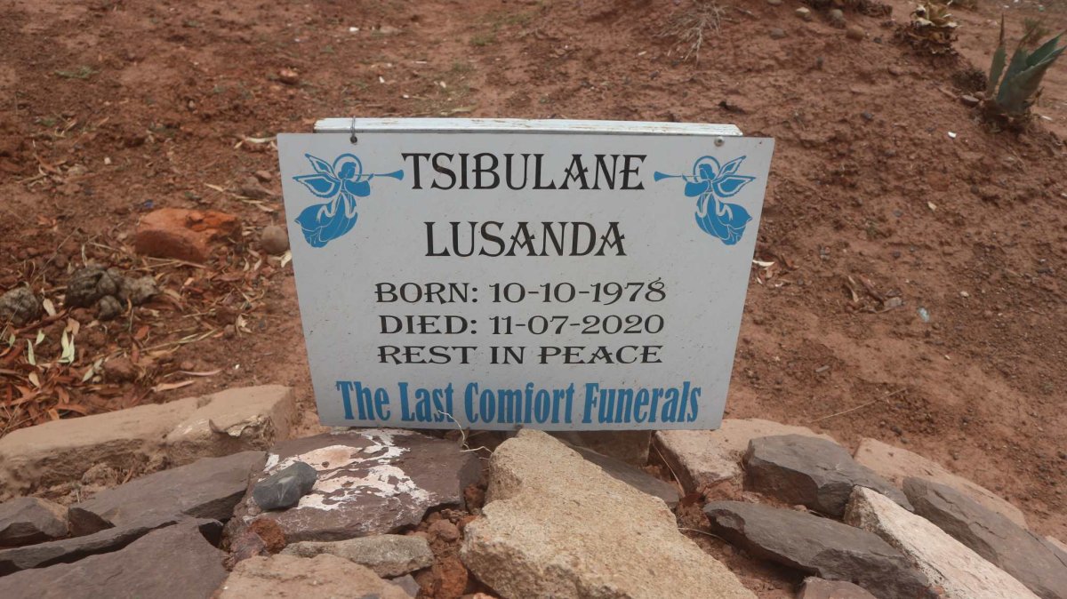 TSIBULANE Lusanda 1978-2020