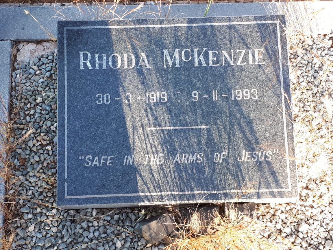 McKENZIE Rhoda 1919-1993