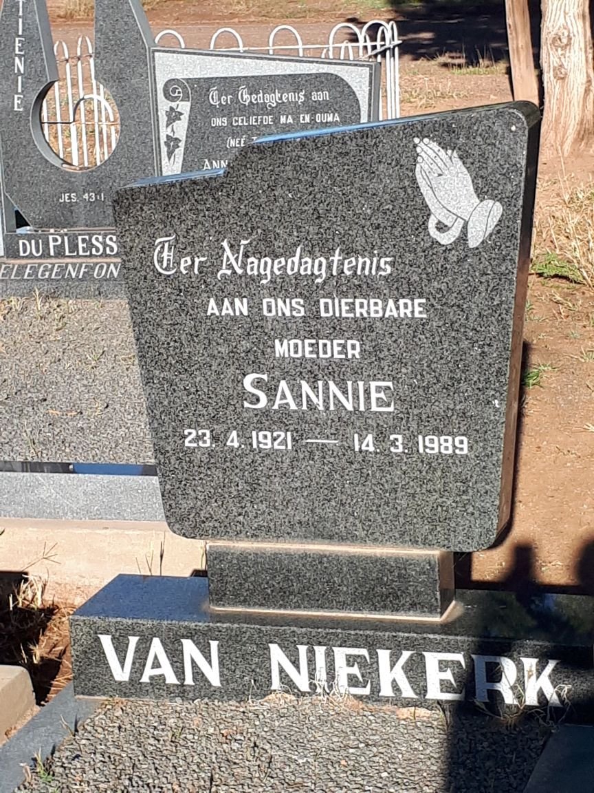 NIEKERK Sannie, van 1921-1989