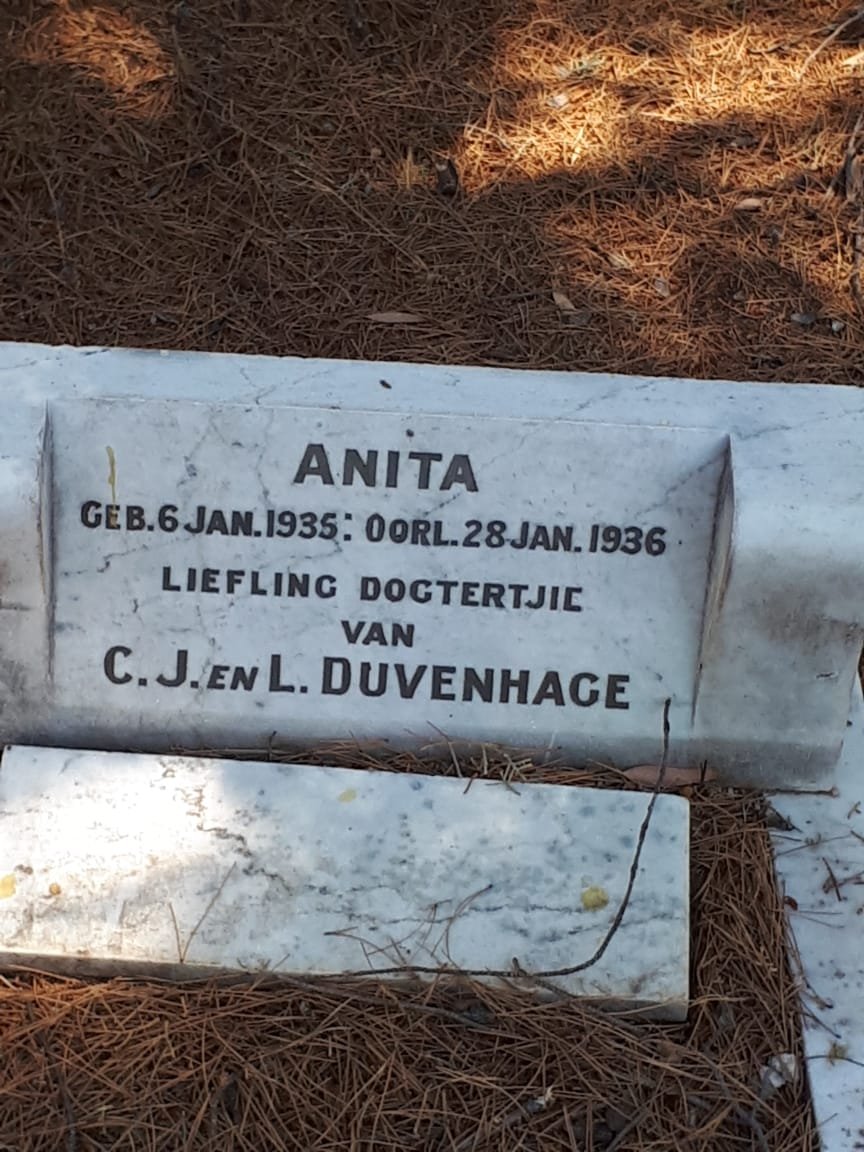 DUVENHAGE Anita 1935-1936