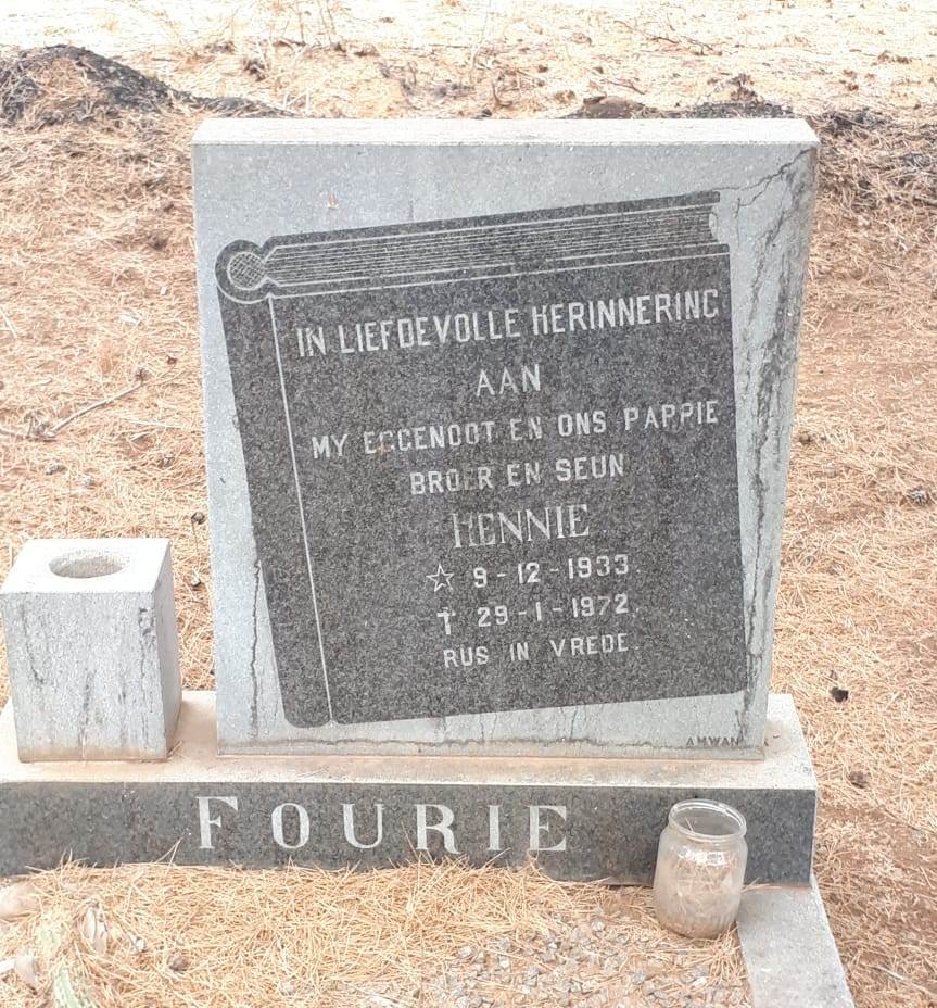 FOURIE Hennie 1933-1972