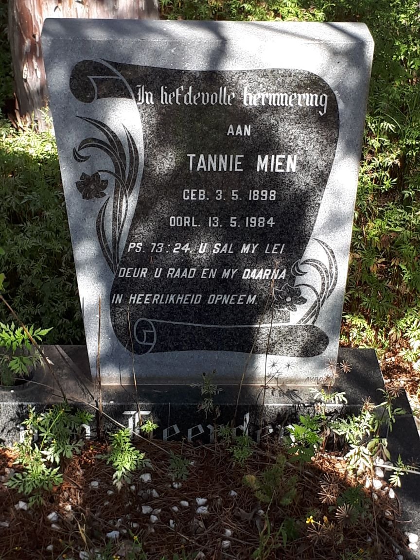 HEERDEN Mien, van 1898-1984