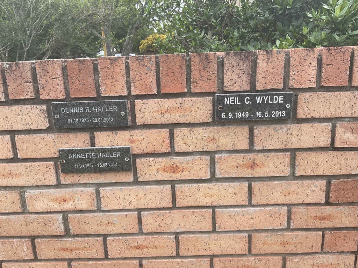 Memorial Wall _2