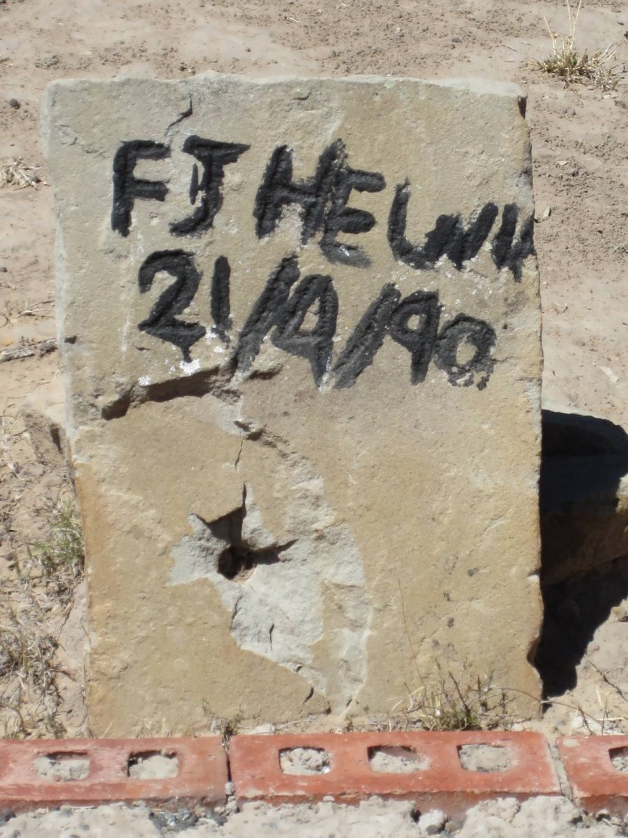 HEWU F.J. -1990