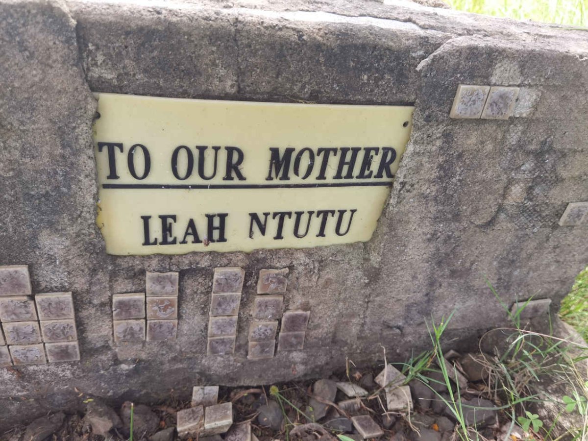NTUTU Leah