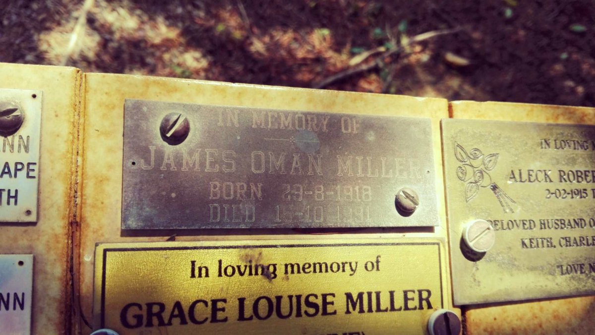 MILLER James Oman 1918-1991
