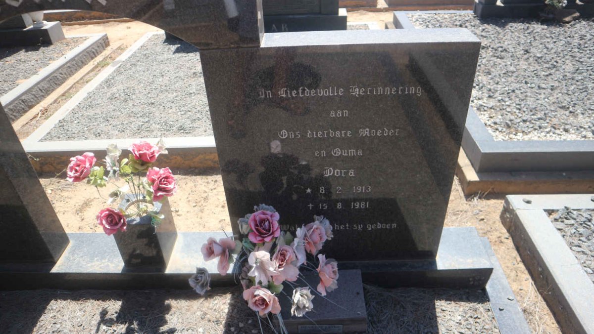 FOURIE Dora 1913-1981