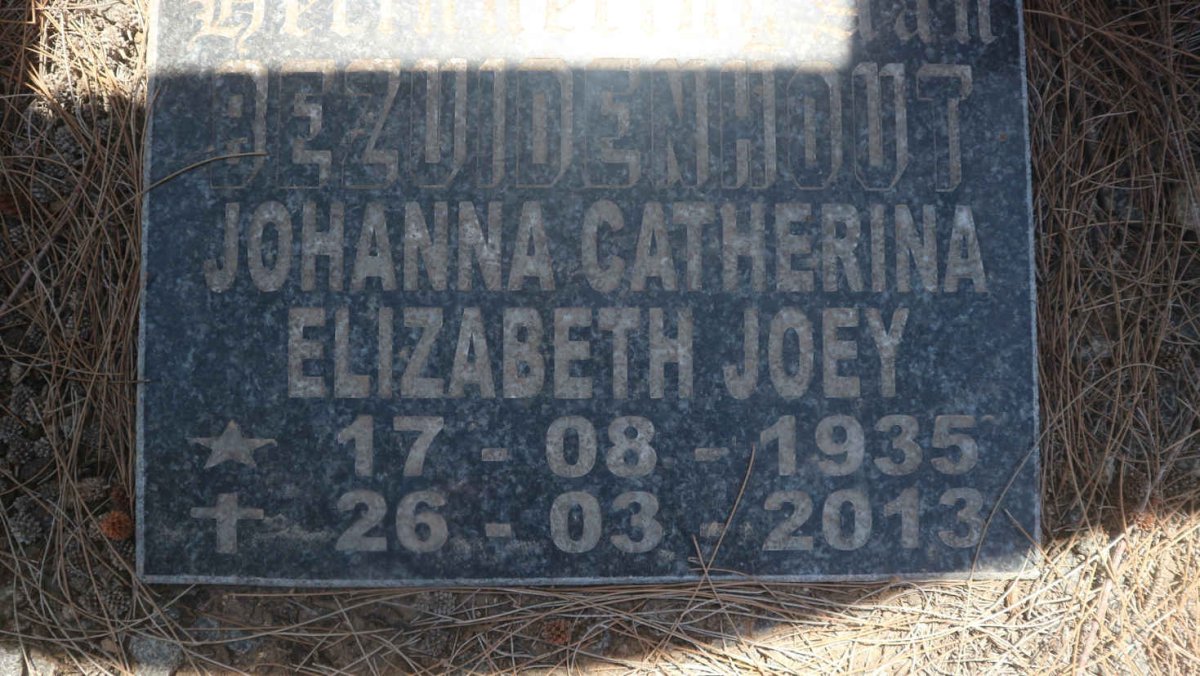 GOUWS Andries Johannes 1904-1978 &amp; Magrietha Alida 1905- :: BEZUIDENHOUT Johanna Catherina Elizabeth Joey 1935-2013