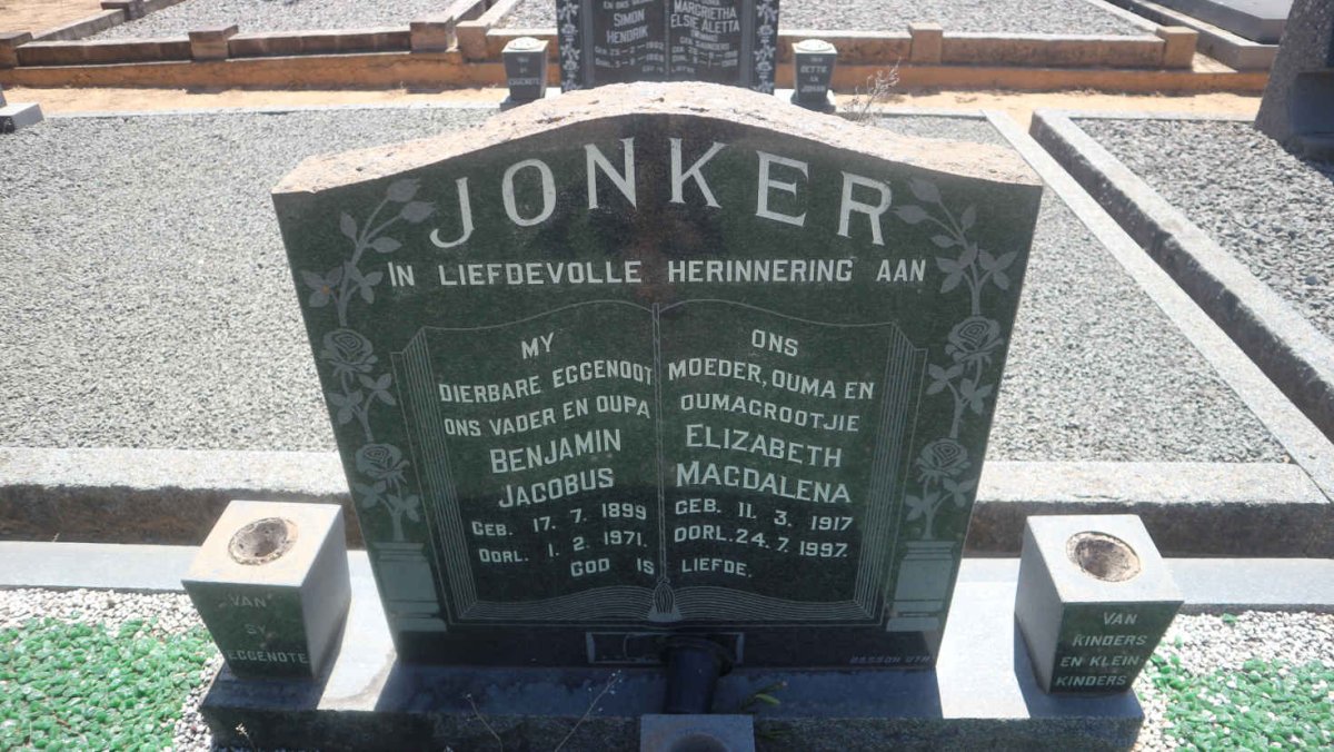 JONKER Benjamin Jacobus 1899-1971 &amp; Elizabeth Magdalena 1917-1997