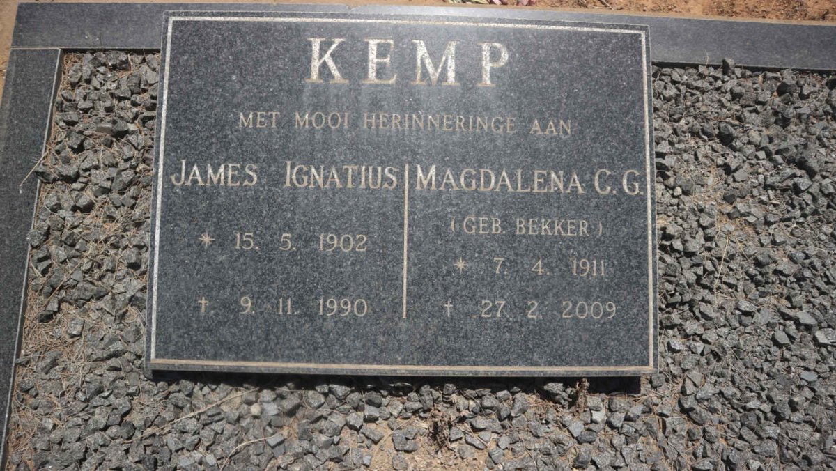 KEMP James Ignatius 1902-1990 &amp; Magdalena C.G. BEKKER 1911-2009