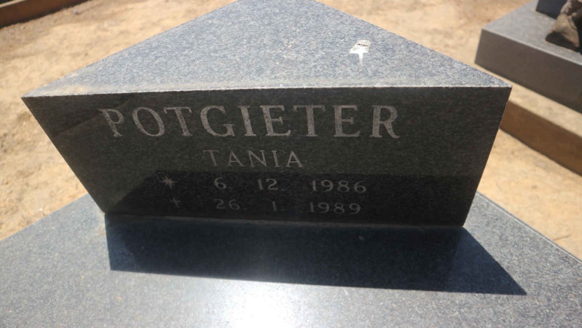 POTGIETER Tania 1986-1989