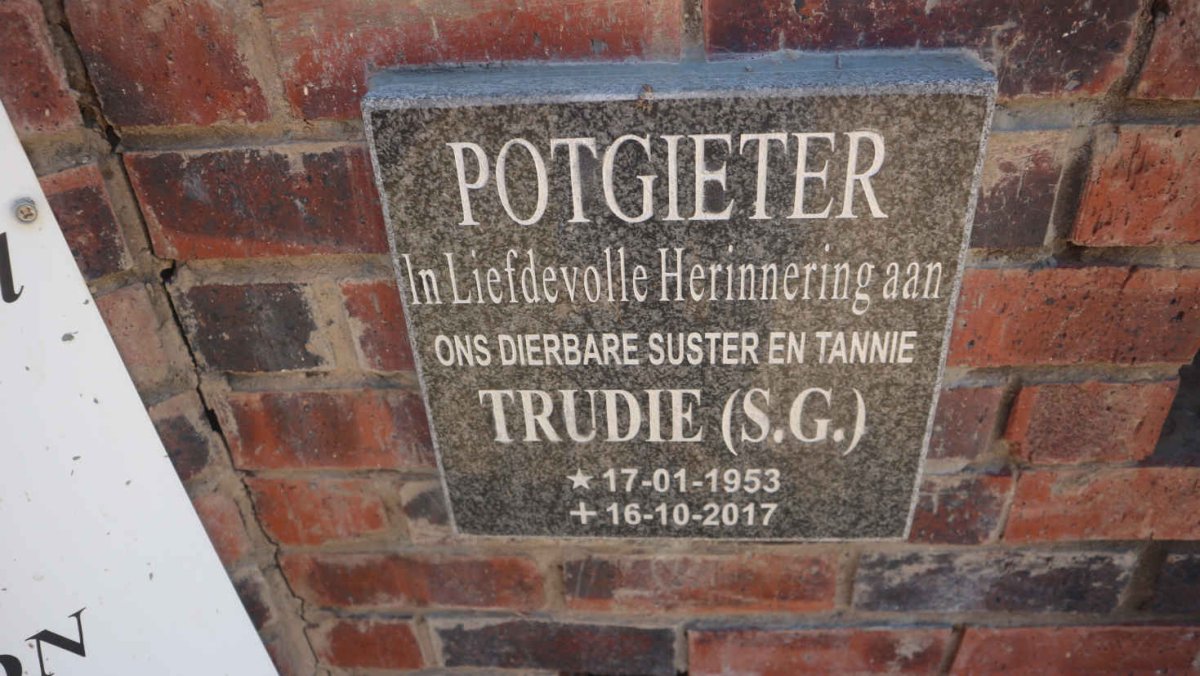 POTGIETER S.G. 1953-2017