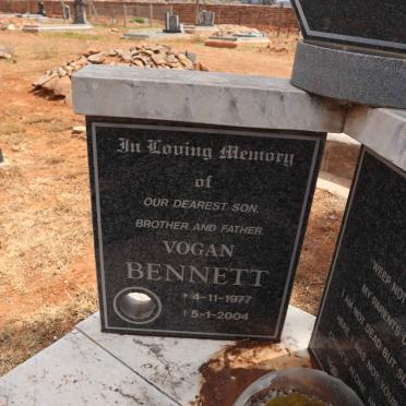 BENNETT Vogan 1977-2004