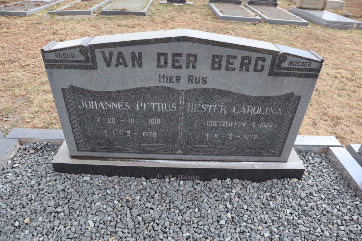 BERG Johannes Petrus, van der 1918-1979 & Hester Carolina COETZER 1923-1978