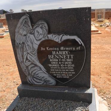 BENNETT Harry 1951-2015