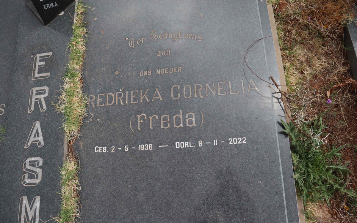 ERASMUS Stephanus Johannes 1929-1987 & Fredrieka Cornelia 1938-2022_2