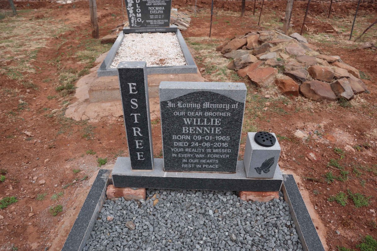 ESTREE Willie Bennie 1965-2016